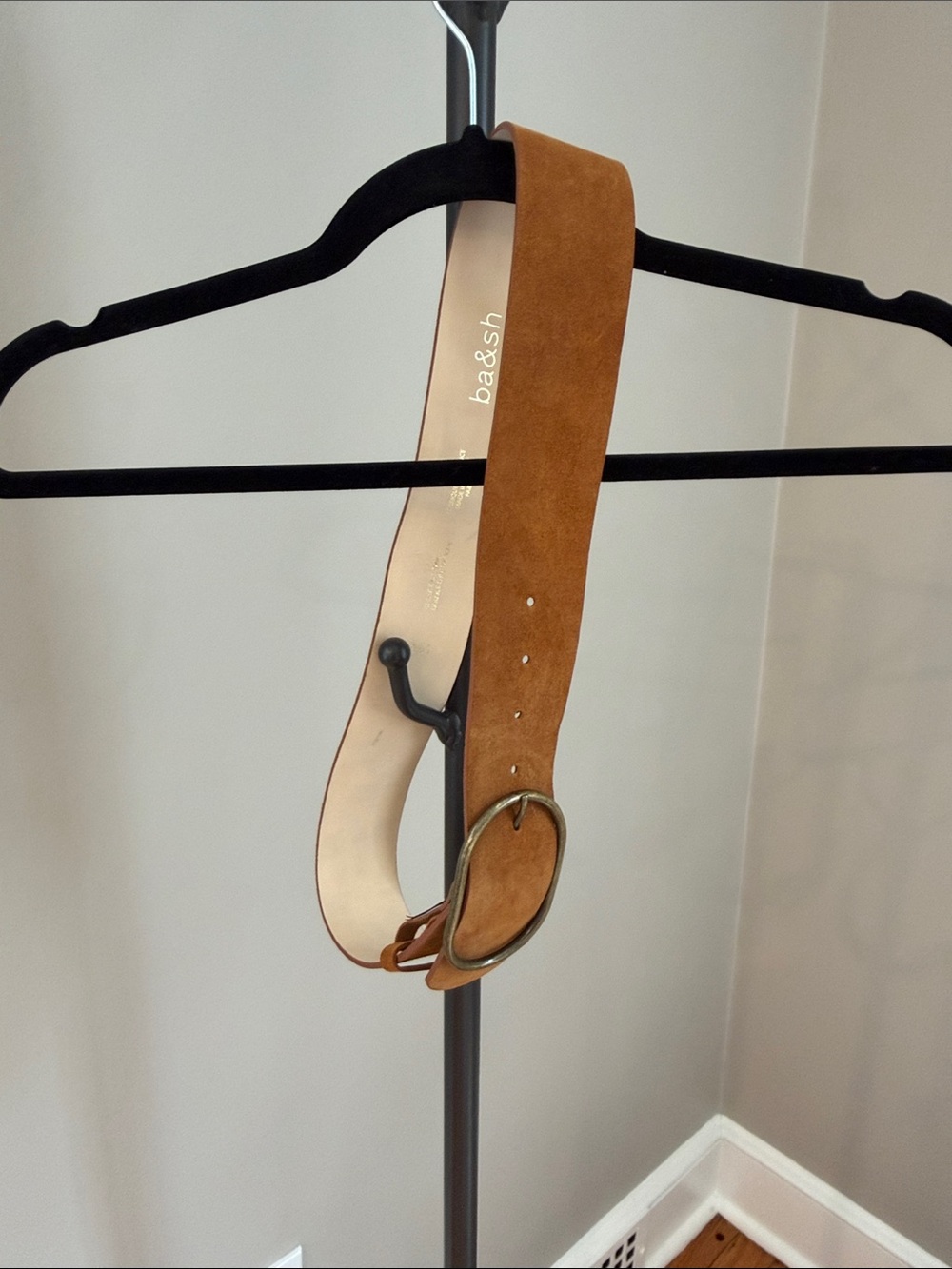 ba&sh women’s Suede Tan Belt with Oval Buckle - Picture 3 of 4